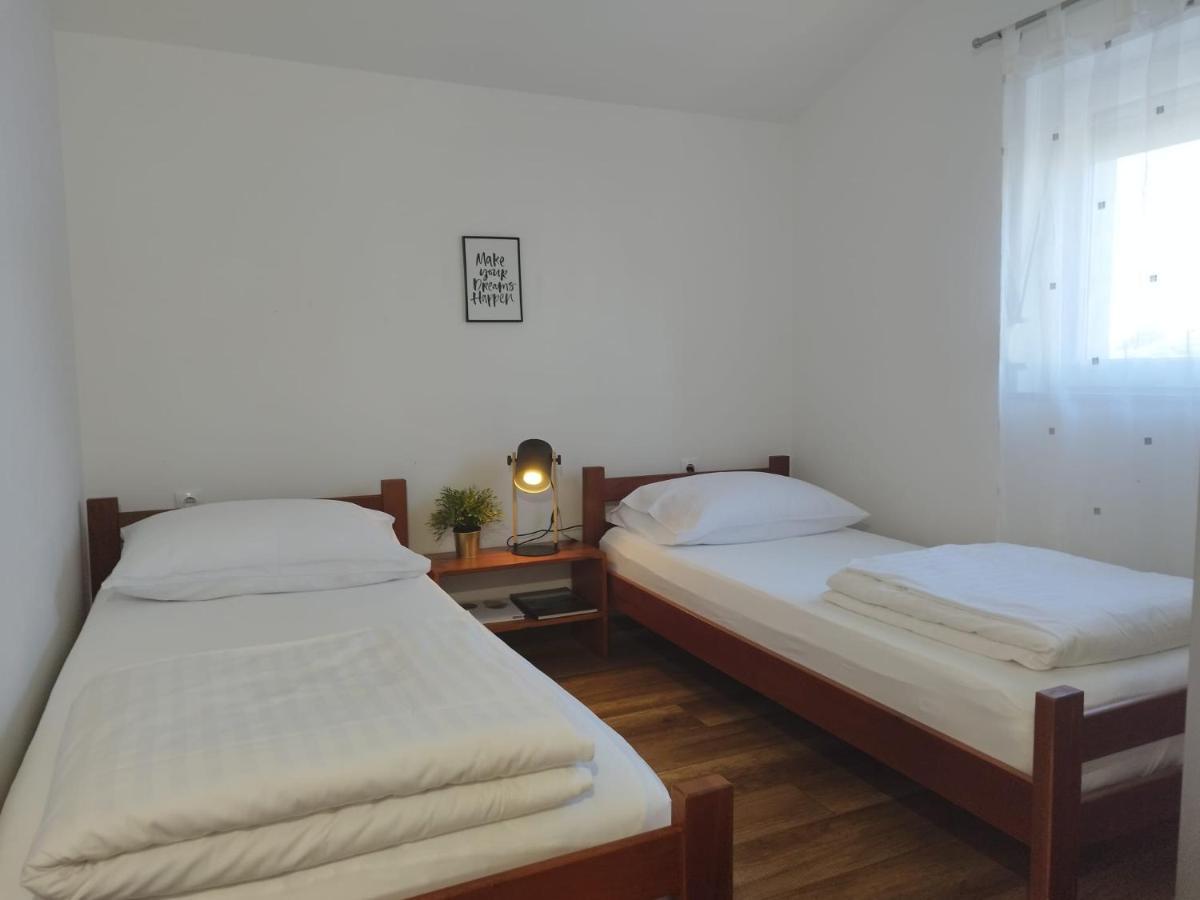 Apartment Kucica Zadar Extérieur photo